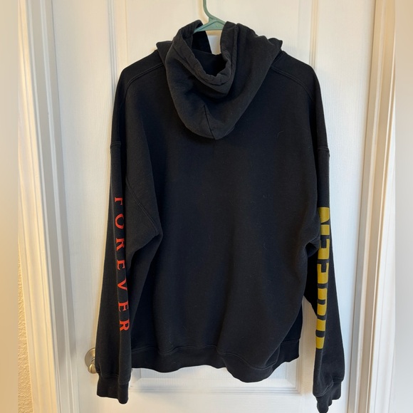 Men’s Size XL Queen Forever Hooded Sweatshirt - Picture 5 of 5